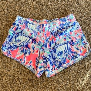 Lilly Pulitzer velour printed shorts size small